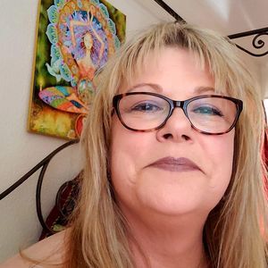 Meet your Posher, Carol